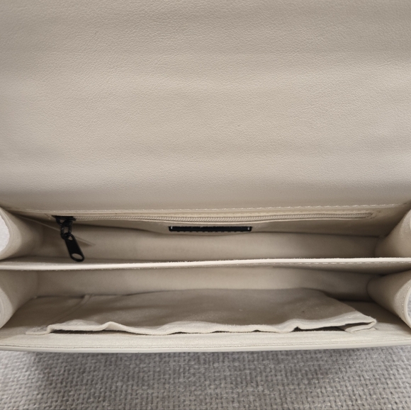 NEW Steve Madden Cherry Handbag - Picture 6 of 6